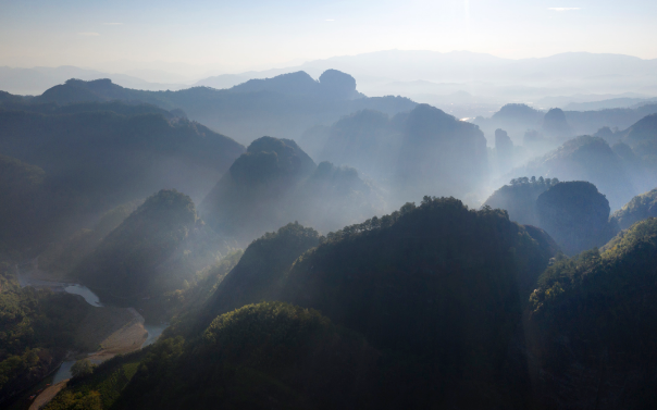 山外山，是什么模樣？